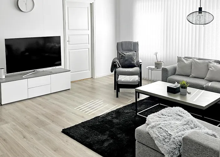 Villa With 3 Bedrooms, Private Patio And Free Parking Malmo